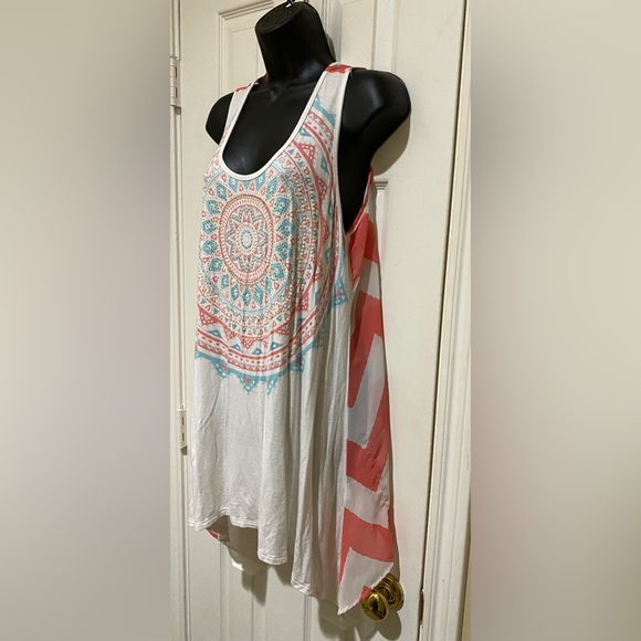🔥FINAL PRICE🔥⭐️NWT⭐️Amazing Vocal Sleeveless Tunic Top - Picture 2 of 5